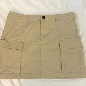 AQUA Utility Cargo Mini Skirt – Khaki – Size L